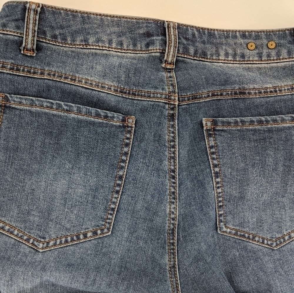Cabi Jeans Womens Distressed Curvy Skinny Sz 6 - Picture 8 of 10